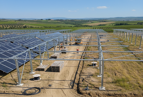 Einsatz von Kabelbindern in Solarparks